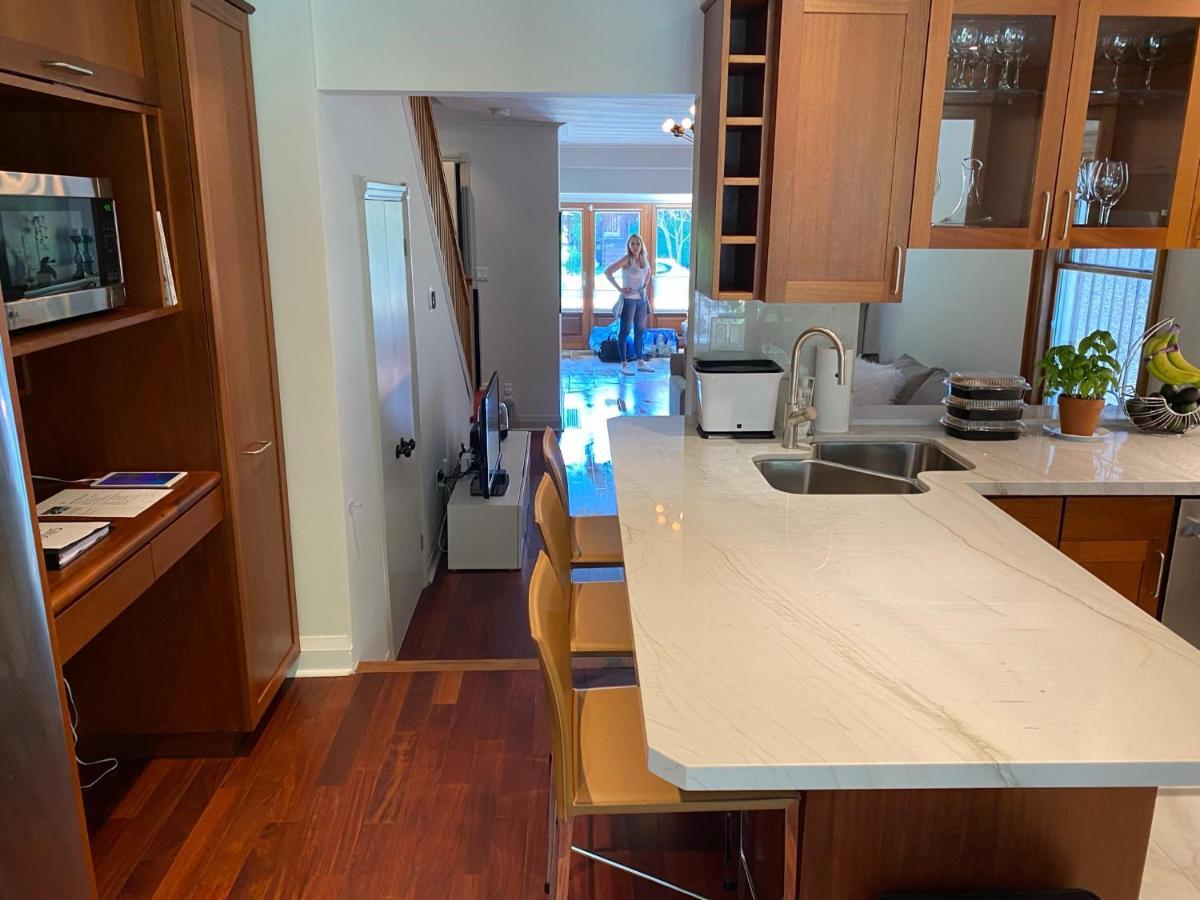 Superb Beach Home:Heated Pool-Hot Tub Open 365Days Toronto Exterior foto